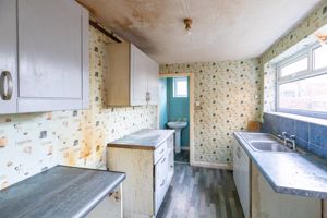 Kitchen- click for photo gallery